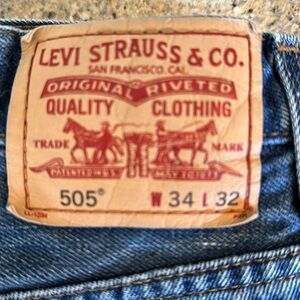 EUC LEVIS 505 men’s jeans